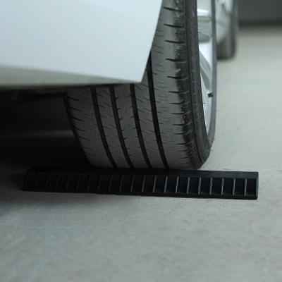 China Durable Wheel Stopper Outdoor Use Garage Car Parking Stopper Wheel Wedge Block for sale