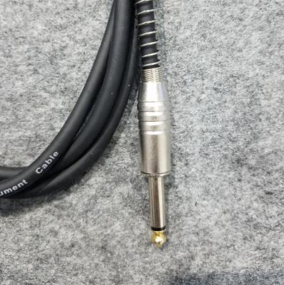 China The GUITAR electric guitar cable with metal connectors 1/4