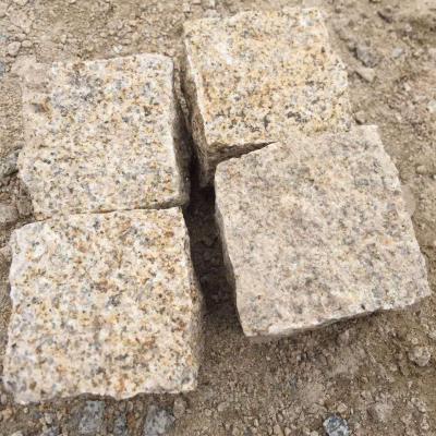 China Factory direct sale G682 modern yelllow rusty cobblestone 5 sides natural split 15*15*10 for sale