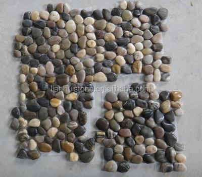 China Bathroom Mix Color Garden Pebble Stone Decoration Floor Tiles for sale