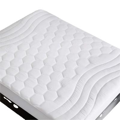 China Waterproof Underpad Deep Pocket Quilted Mattress Cover PillowTop Mattress Protector Fitted Sheet for sale