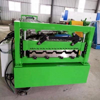 China Galvanized metal roofing machine cladding panel machine roof panel machine for sale