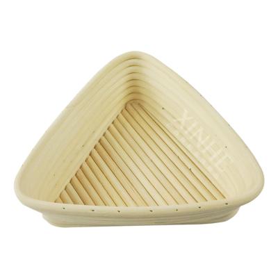 China Stored Handmade Triangle Rattan Bread Dough Basket Heavy Duty Rising Bowl With Linen for sale