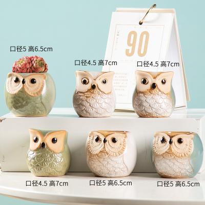 China Owl Small Animal Flower Plant Ceramic Succulent Pot Kids Strong Gift Pot With Wooden Tray for sale