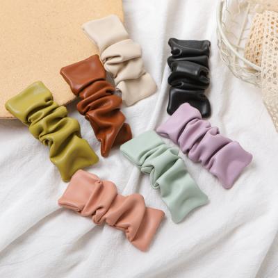 China Girls Hair Decoration PU Scrunchie Hair Clip Scrunchies Barrette for sale