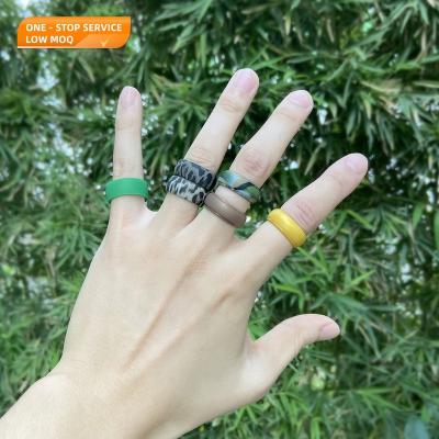 China FASHIONABLE most designs on stock silicone wedding band groove ring for men and women for sale