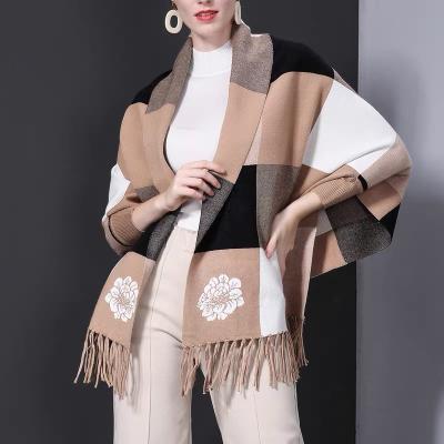 China 2022 Fashionable and Hot New Keep Warm Plaid Shawl with Floral Pattern and Sheath Fringed Shawl for sale