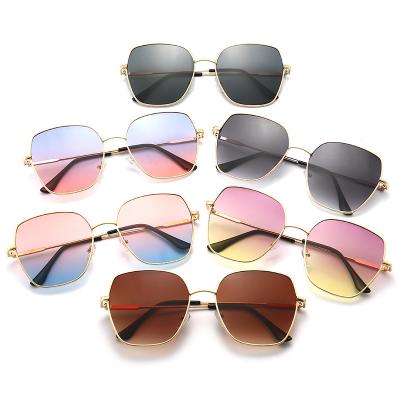 China Fashion Sunglasses Drop Ship 2022 Women Fashion UN Protection Designer Sunglasses for sale