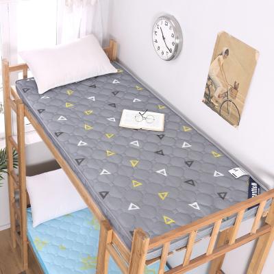 China Customized Quilting Pattern Polyester Microfiber School Students Waterproof Cheap Kids Bed In Mattress Topper for sale