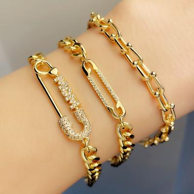 China Hollow-carved Design Pin Link Chain Bracelet Charm High-end Paper Bangle 18K Gold Plated Stainless Steel Bracelet for sale