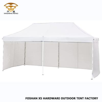 China Camping Equipment Easy To Use Beach Canopy Tents For Events Wedding Party for sale