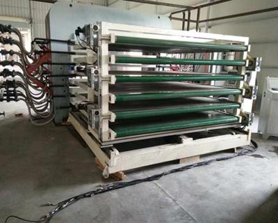 China Factory NEW Multilayer High Gloss Wood Flooring Machine for sale