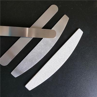 China Good Quality Gray Crescent Replaceable Professional Sandpaper Maker Zebra Stainless Steel Nail Folder 100/180 for sale