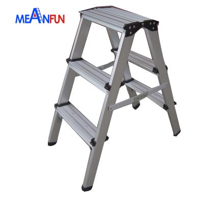 China 2020 Insulation Ladders Double Sided Household Aluminum Steps Ladder With Rubber Feet 2*2 Steps for sale