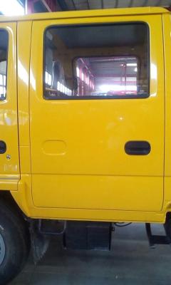 China Customized Fire Truck Rear Door ISUZU Chassis 700P NPR ISO Certification for sale