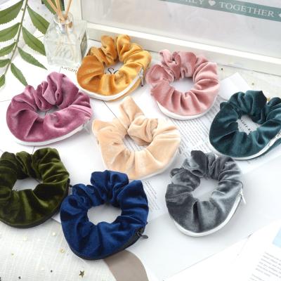 China 2021 European and American style solid color velvet hair scrunchie wholesale big with zipper pocket for sale