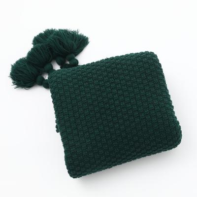 China Simple Popular Knitted Custom Soft Blanket Throw Blanket Knit Pom Pom Blanket For Office for sale