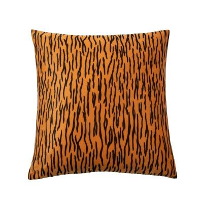 China Factory direct anti-static cushion pillow covers pillows home decor giraffe pattern leopard print pillows for sale