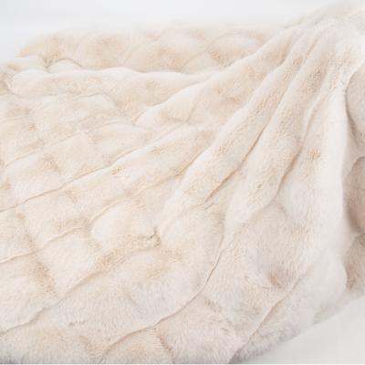 China Custom Designer Anti-Pull Plush Fluffy Warm Faux Knit Faux Fur Throw Blanket For Sofa Home Decor for sale