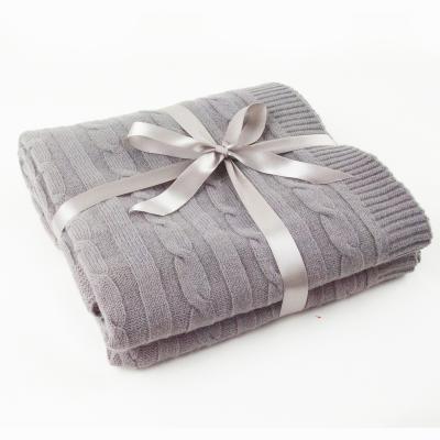 China Anti-Pull Personalized Cashmere Luxury Thick Merino Cable Wool Bulky Knitted Throw Blanket For Baby Adult for sale