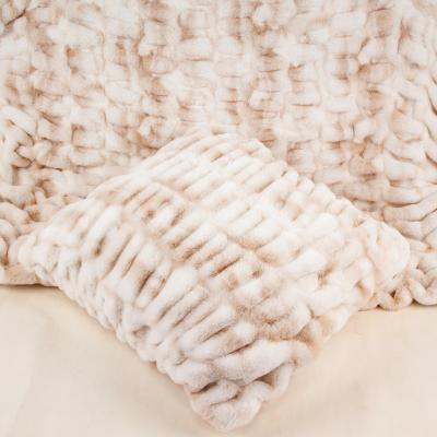 China Anti-Pull Customized Soft Warm Fluffy Faux Fur Knit Home Decorative Embroidered Cushion Covers For Sofa Couch for sale