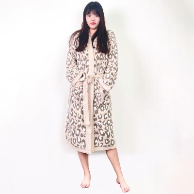 China Wholesale Price Thermal Thick Warm Luxury 100% Polyester Knit Leopard Bathrobes For Home Sleep Loungewear for sale