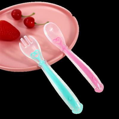 China CLASSIC Wholesale Feeding New Design Baby with Silicone Spoon for sale