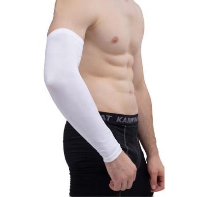 China DAVI Sports Good Quality Traditional Compression UV Protection Breathable Basketball Football Running Protective Arm Sleeve for sale