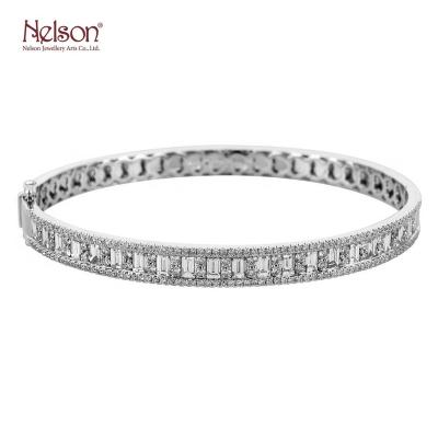 China CLASSIC Zero Risk Wholesale Custom Logo Wholesale Price No MOQ New Arrival Love 18K White Gold Diamond Wedding Lady Bracelet For Women for sale