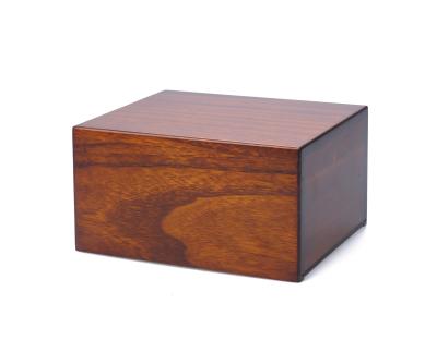 China Sustainable Animal Wooden Pet Cremation Urns Crematorium Crematorium Urn Cremation Biodegradable for sale