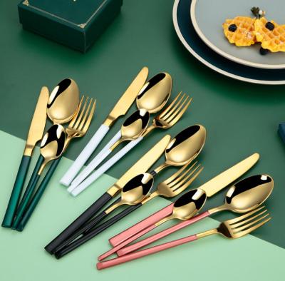 China Viable Luxury Cutlery Set Promotion Gift 18/10 Stainless Steel Gold Flatware Knife Spoon Fork Set for sale