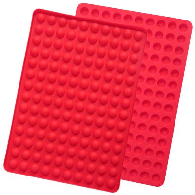 China Viable Hot Selling 140 Round Holes Form Drain Oil Pad Microwave Oven Safety Silicone Baking Mat Manufacturers for sale
