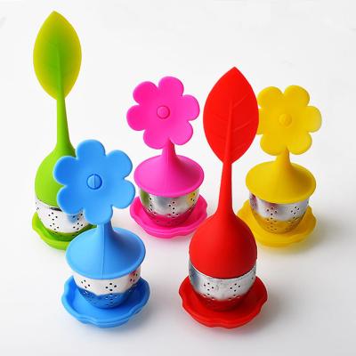 China WITH LID Factory Price Low Price Food Grade Silicone Strainer Bags Leaves Fun Silicone Tea Man Infuser for sale