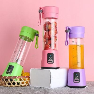 China 2021 hot sale mini car blender rechargeable personal portable blender for juices and shakes for sale