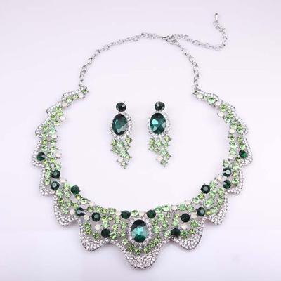 China FASHIONABLE Green Crystal Diamond Short Collarbone Necklace Earring Set Dress Dinner Bride Jewelry for sale