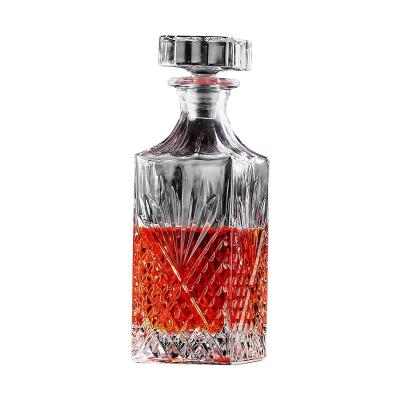 China Clear Glass Decanter Whiskey Bottle Large Capacity XO Glass Bottle For Perfume for sale