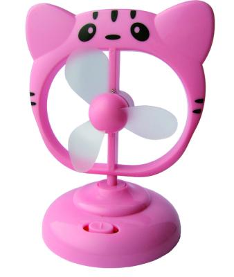 China 90 Degree Small USB Fan USB Cat Shape Fan Small Portable 90 Degree USB Fan Pedestal Stand Table for sale