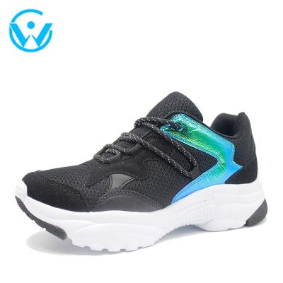 China 2022 Fabric Couple Mesh Breathable Running Casual Men And Women Sports Shoes for sale