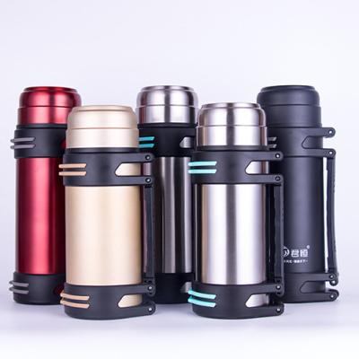 China Large Capacity Travel Pot 304 Stainless Steel Minimalist Vacuum Insulated Flask Outdoor Sports Large Capacity Thermos Bottle for sale