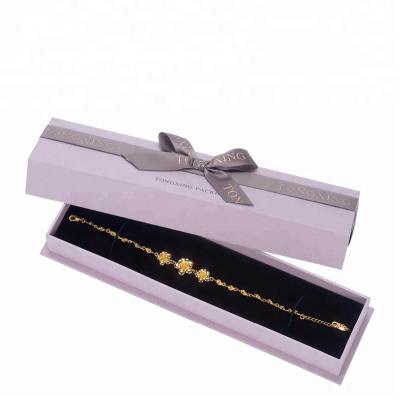 China Custom Recycled Materials Schmuck Jewelry Packaging Box Logo Bracelet Earring Ring Jewelry Mailer Box Packaging Jewelry Box for sale