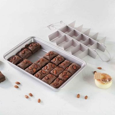 China Labyrinth Disposable High Quality 0.7mm Edge Cake Tray Baking Pan Set Carbon Steel Non-Stick Brownie Pans With Dividers for sale