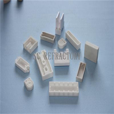 China 1550 Graad Witte Aluminiumoxide Ceramische Delen ISO9001 Hoge druk Schoonmakende Machines Te koop