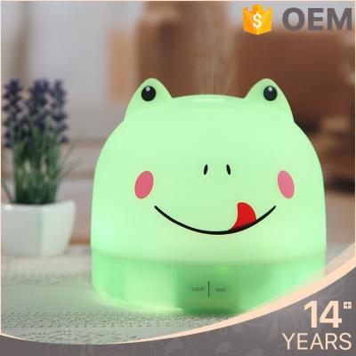 China Humidify Air Home Decorative Cute Frog Essential Oil Car Diffuser Dispenser Personal Humidifier for sale