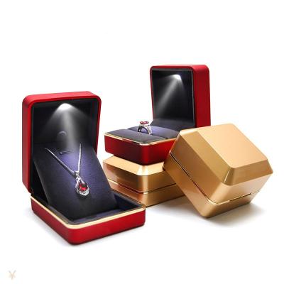 China Luxury Jewelry Storage SUNDO Ring Jade Pendant Packaging Led Ring Boxes Light Jewelry Package Custom Jewelry Box With Lights for sale