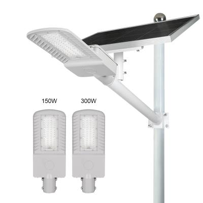 China Smart Wholesale Green Power Die Cast Track Light Waterproof IP67 80w All In One Solar Power Street Light for sale