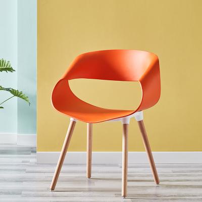 China Modern Vintage Italian Plastic Kitchen Chair Furniture Single Chair Dinner Custom Dining Plastic Chairs For Sale for sale