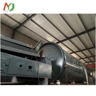 China Tire Pyrolysis Machine for Recycling Waste Tyre Rubber Plastic into Valuable Fuel Oil for sale