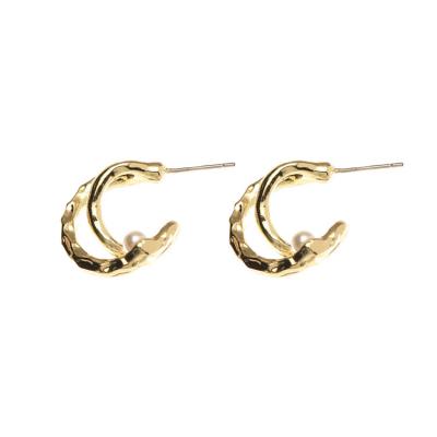 China Fashion Trendy Jewelry C Woying Geometric Irregular Shape Pearl Earrings for sale