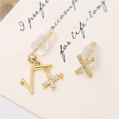 중국 Fun Math TRENDY Symbol Root X Shaped 14k Gold Plated Asymmetrical Zircon Earrings Studs 판매용