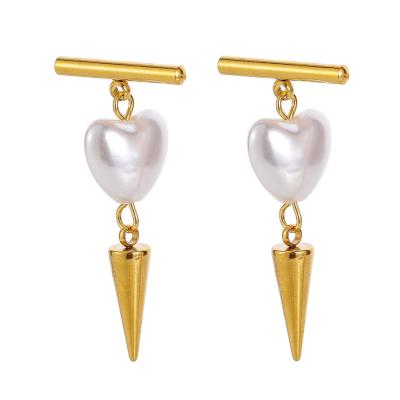 中国 Latest Design TRENDY Punk Love Stainless Steel Freshwater Pearl Rivet Stud Drop Earrings 販売のため